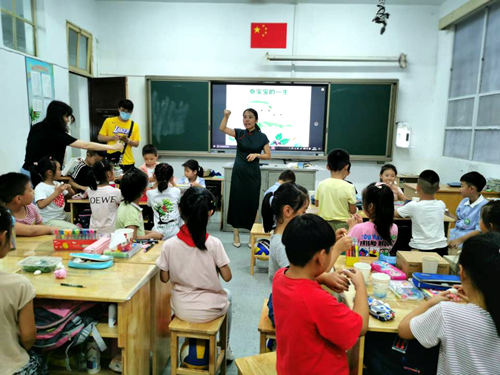 蠶寶寶科普小課堂走進江科大附小