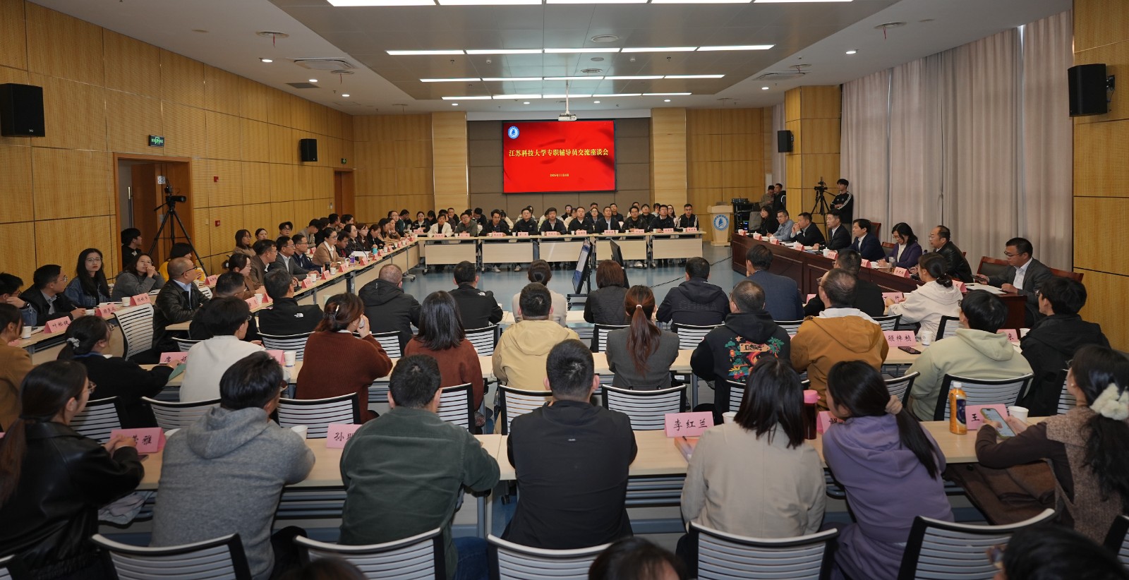 1762331779584721.jpg 1762331779584721.jpg